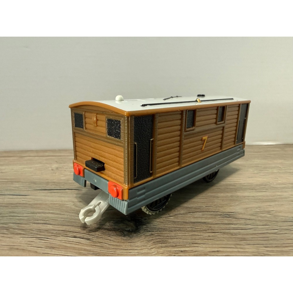 Thomas & Friends TrackMaster Toby Tram Engine Motorized Train 2013 Mattel No 7 - Picture 5 of 14